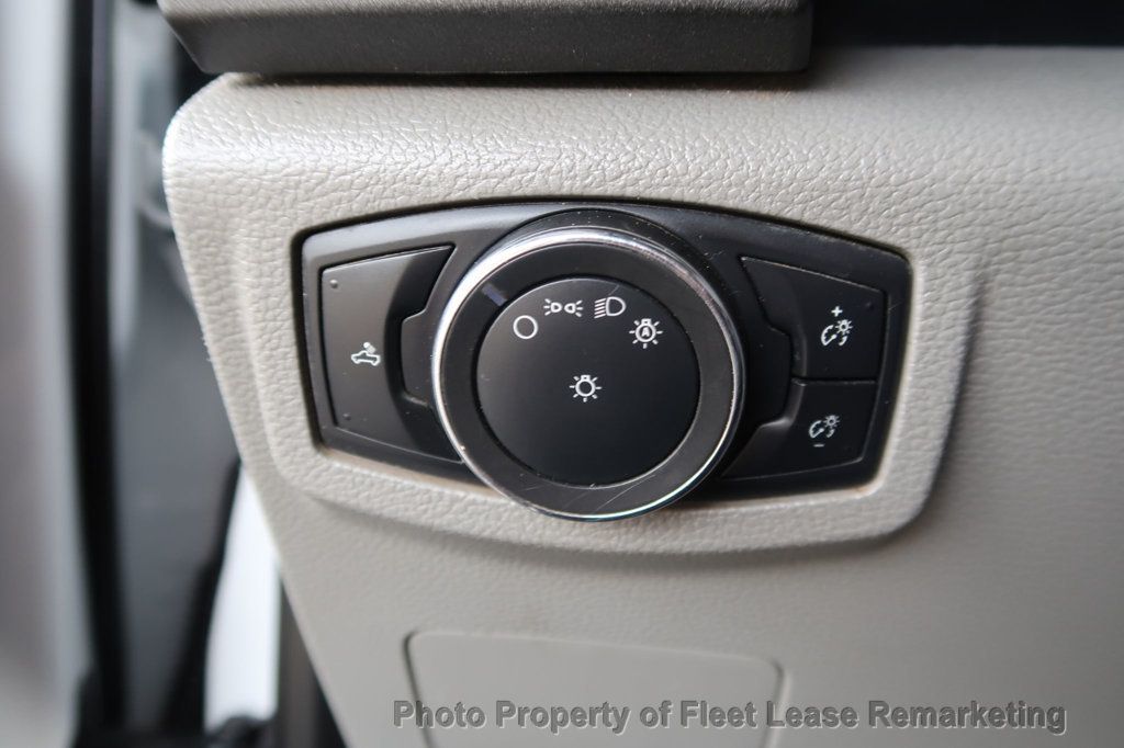 2018 Ford Super Duty F-250 SRW F250SD 4WD Crew Cab Utility  - 22969679 - 36