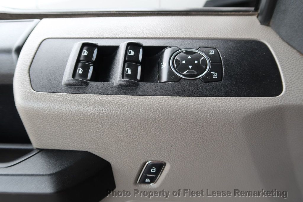 2018 Ford Super Duty F-250 SRW F250SD 4WD Crew Cab Utility  - 22969679 - 37