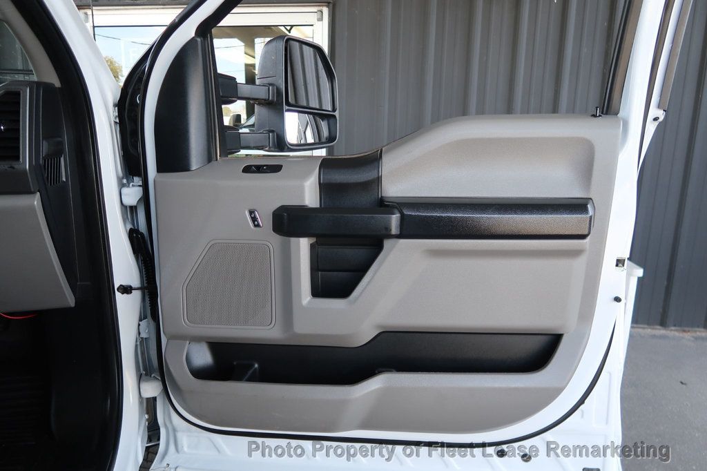 2018 Ford Super Duty F-250 SRW F250SD 4WD Crew Cab Utility  - 22974850 - 26