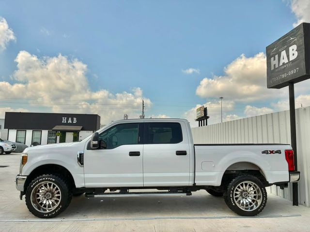 2018 Ford Super Duty F-250 SRW King Ranch 4WD Crew Cab 6.75' Box - 23043076 - 3