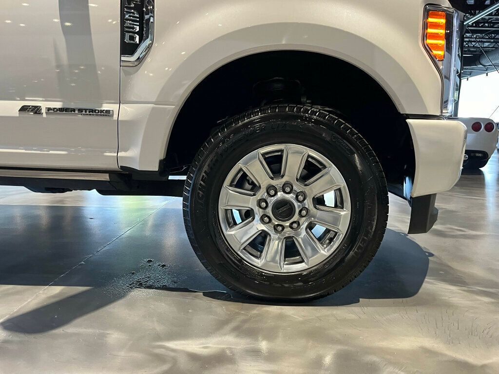 2018 Ford Super Duty F-250 SRW Platinum/4WD/PanoRoof/AdapCruise/FX4/UltimateTrailerTowCamera - 22666413 - 31