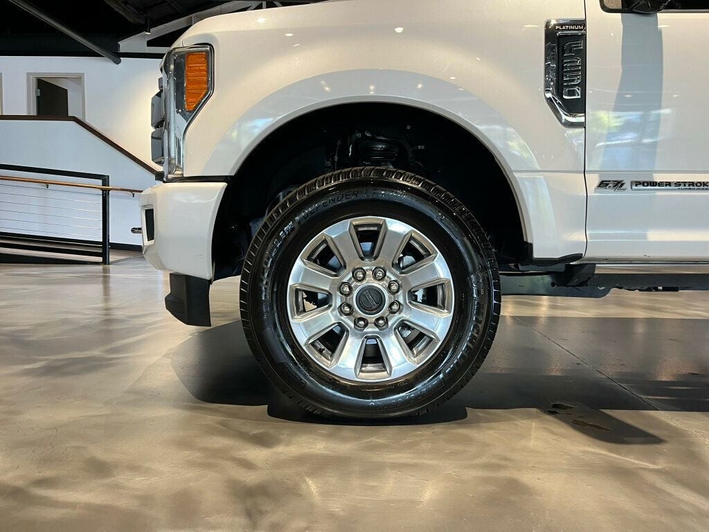 2018 Ford Super Duty F-250 SRW Platinum/4WD/PanoRoof/AdapCruise/FX4/UltimateTrailerTowCamera - 22666413 - 34