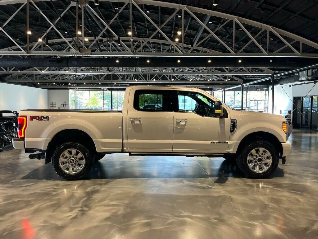 2018 Ford Super Duty F-250 SRW Platinum/4WD/PanoRoof/AdapCruise/FX4/UltimateTrailerTowCamera - 22666413 - 5