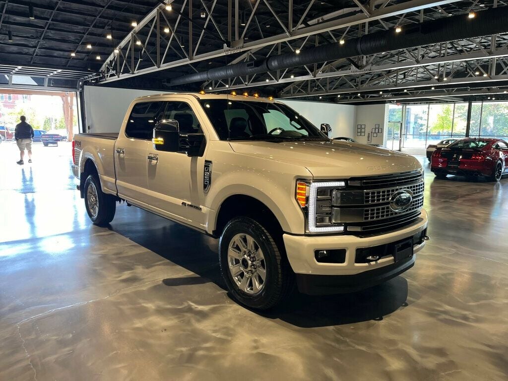 2018 Ford Super Duty F-250 SRW Platinum/4WD/PanoRoof/AdapCruise/FX4/UltimateTrailerTowCamera - 22666413 - 6