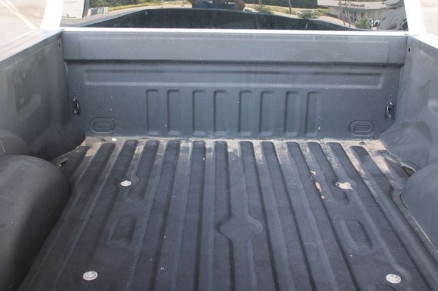 2018 Ford Super Duty F-250 SRW XL 4WD Crew Cab 6.75' Box - 23079644 - 10