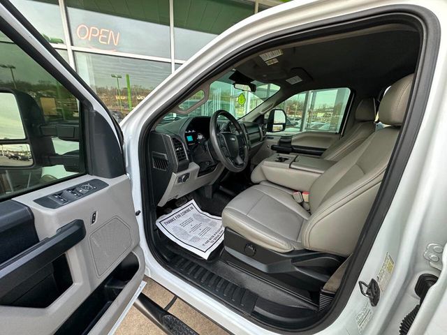 2018 Ford Super Duty F-250 SRW XL 4x4 4dr Crew Cab 8 ft. LB Pickup - 22959346 - 9