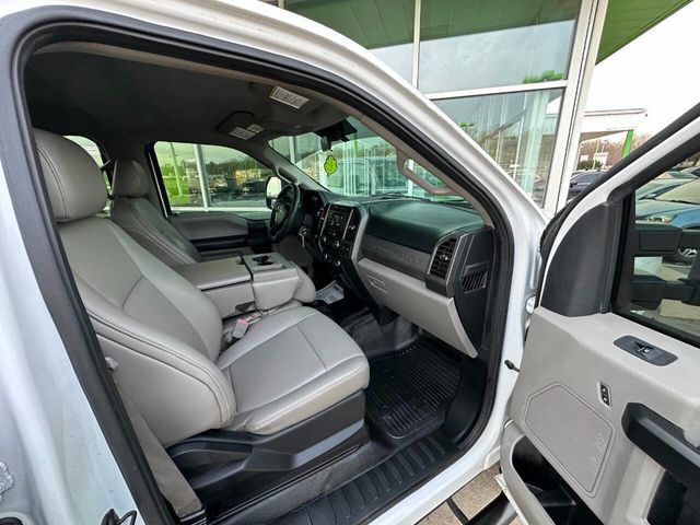 2018 Ford Super Duty F-250 SRW XL 4x4 4dr Crew Cab 8 ft. LB Pickup - 22959346 - 18