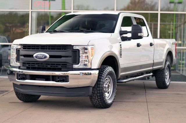 2018 Ford Super Duty F-250 SRW XL 4x4 4dr Crew Cab 8 ft. LB Pickup - 22959346 - 2