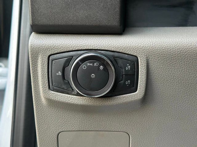 2018 Ford Super Duty F-250 SRW XL 4x4 4dr Crew Cab 8 ft. LB Pickup - 22959346 - 30