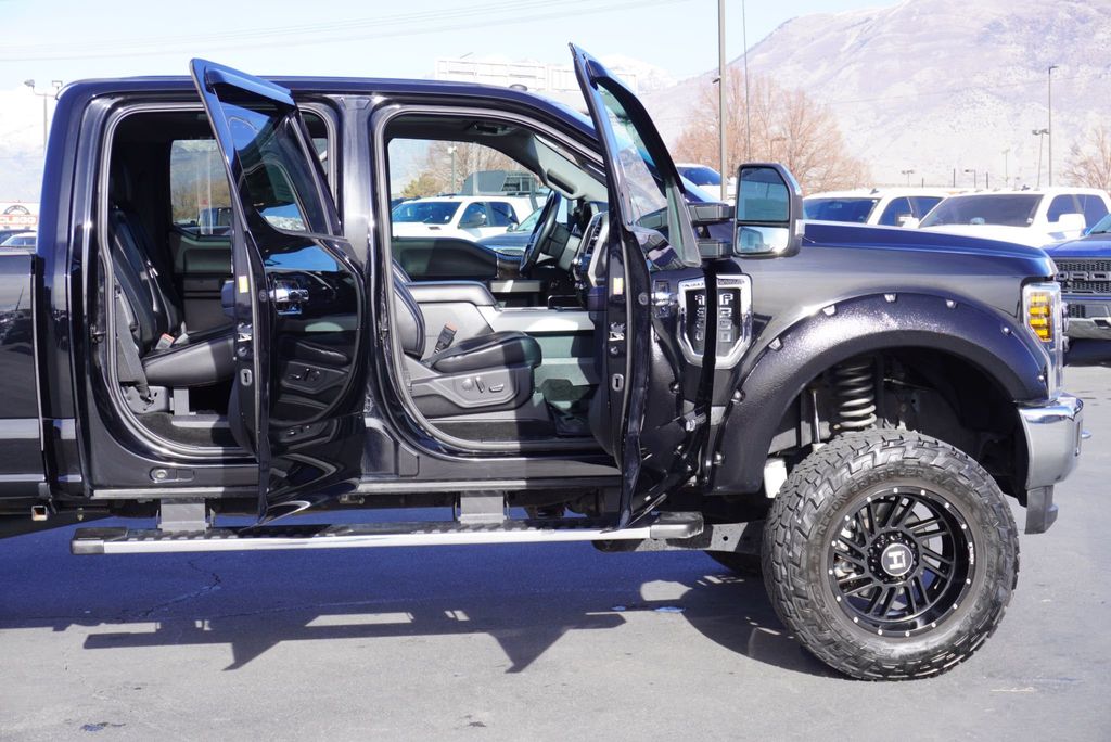 2018 Ford SUPER DUTY F-350 LARIAT - 22975514 - 23