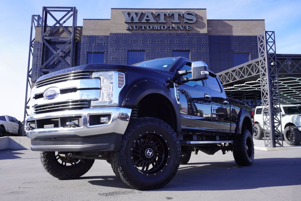 2018 Ford SUPER DUTY F-350 LARIAT - 22975514 - 2