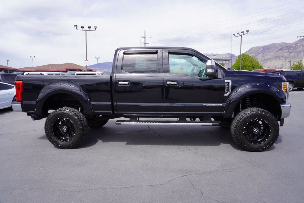 2018 Ford SUPER DUTY F-350 LARIAT - 23014204 - 13