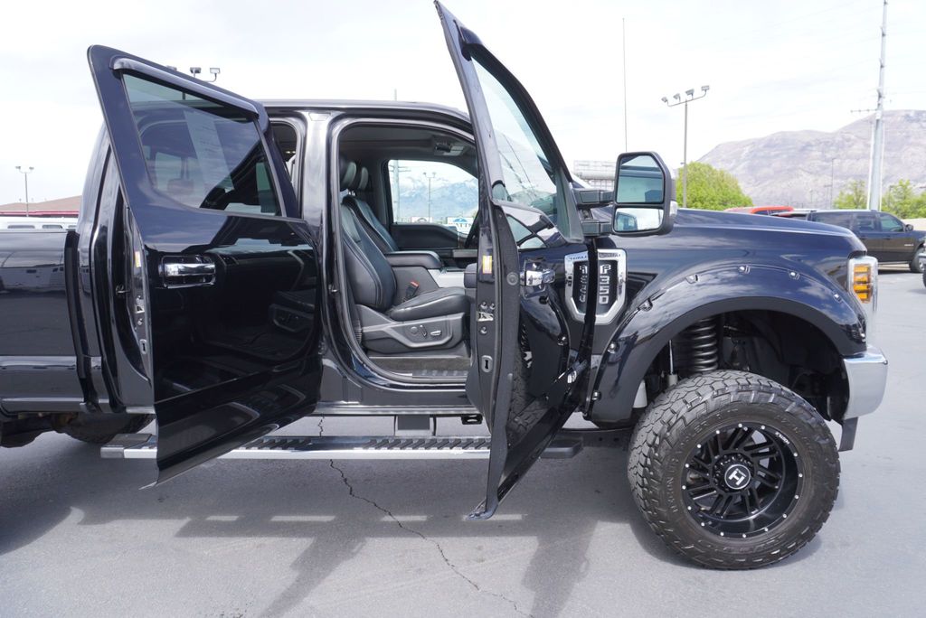 2018 Ford SUPER DUTY F-350 LARIAT - 23014204 - 20