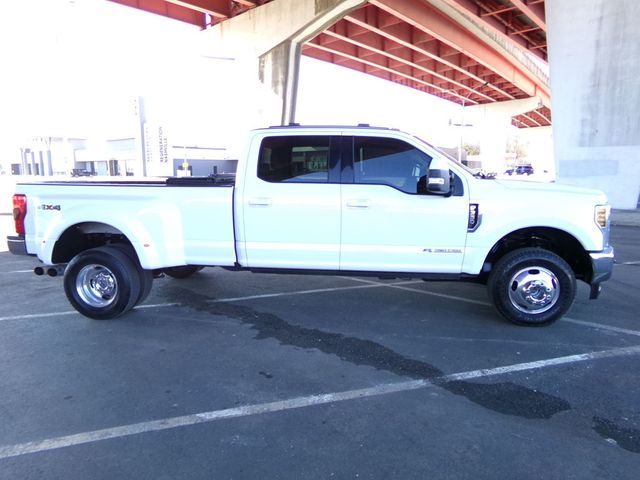 2018 Ford Super Duty F-350 DRW LARIAT 4WD Crew Cab 8' Box - 22982346 - 4