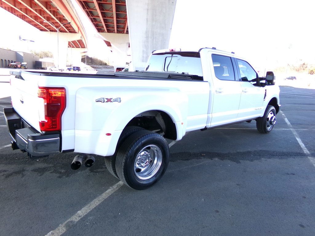 2018 Ford Super Duty F-350 DRW LARIAT 4WD Crew Cab 8' Box - 22982346 - 5