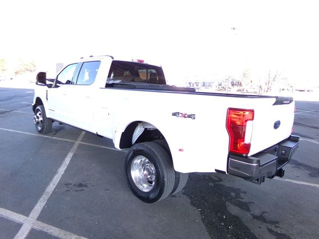 2018 Ford Super Duty F-350 DRW LARIAT 4WD Crew Cab 8' Box - 22982346 - 7