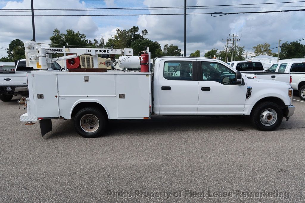 2018 Ford Super Duty F-350 DRW Cab-Chassis F350SD 2WD Crew Cab Utility Crane - 22587181 - 5