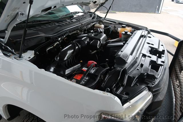 2018 Ford Super Duty F-350 DRW Cab-Chassis F350SD 4WD Crew Cab 10' Flatbed DRW GAS - 23058072 - 32