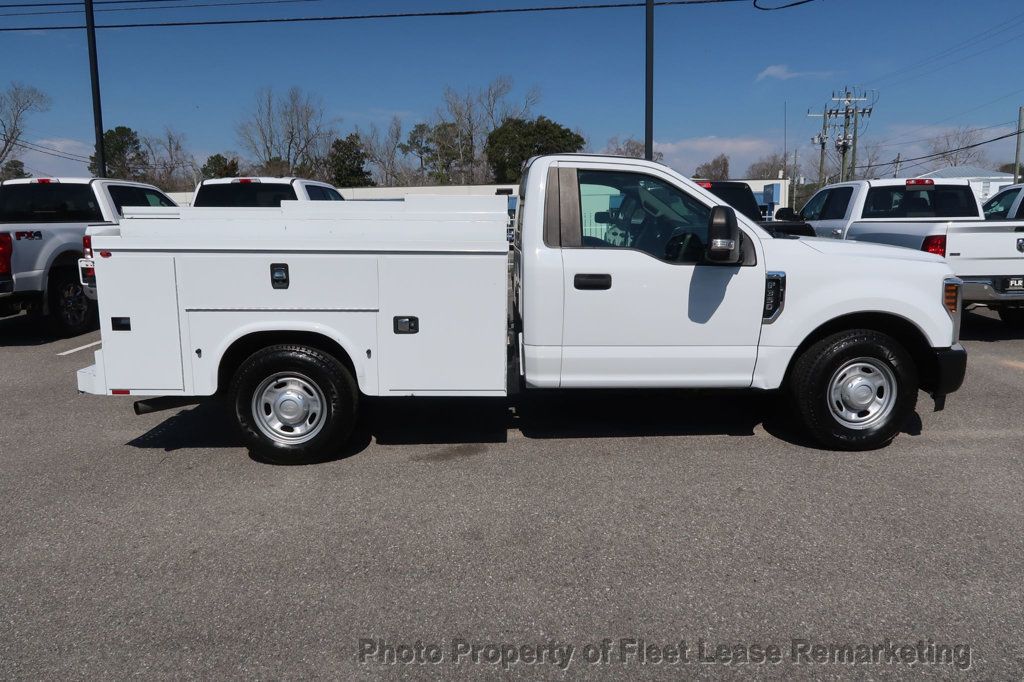 2018 Ford Super Duty F-350 SRW F350SD 2WD Reg Cab Utility  - 22784802 - 5