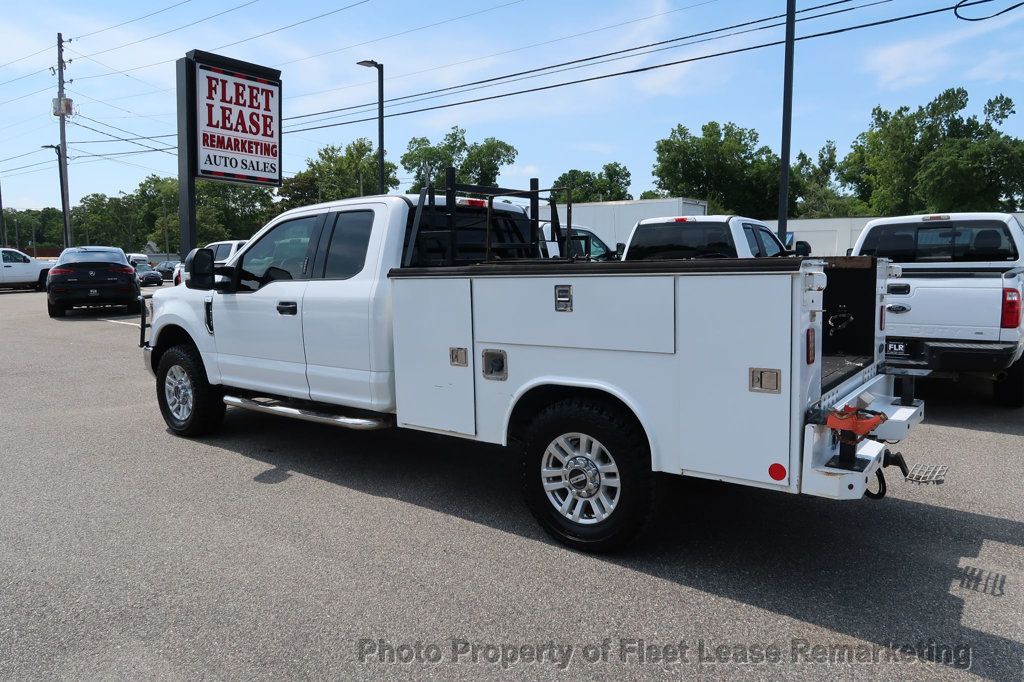 2018 Ford Super Duty F-350 SRW F350SD 4WD Supercab Utility SRW XLT Gas - 22495758 - 2