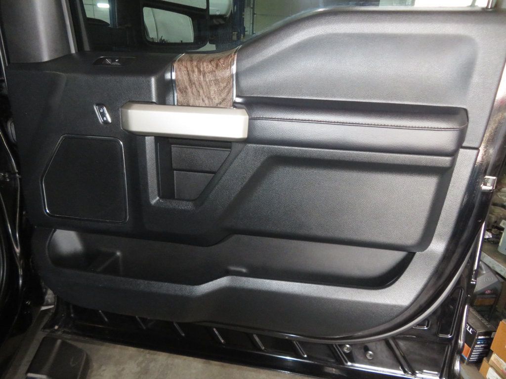 2018 Ford Super Duty F-350 SRW LARIAT POWERSTROKE EXTRA  CLEAN BLACK BEAUTY 4X4 F350            - 23018769 - 33