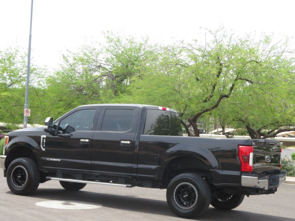 2018 Ford Super Duty F-350 SRW LARIAT POWERSTROKE EXTRA  CLEAN BLACK BEAUTY 4X4 F350            - 23018769 - 4