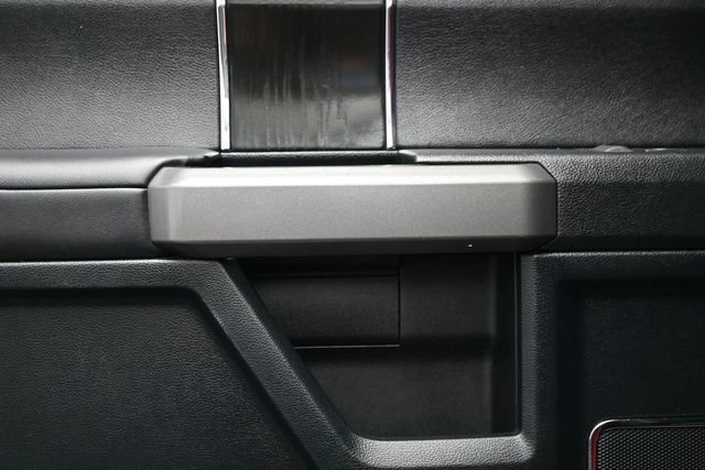 2018 Ford Super Duty F-350 SRW Platinum - 23011168 - 13