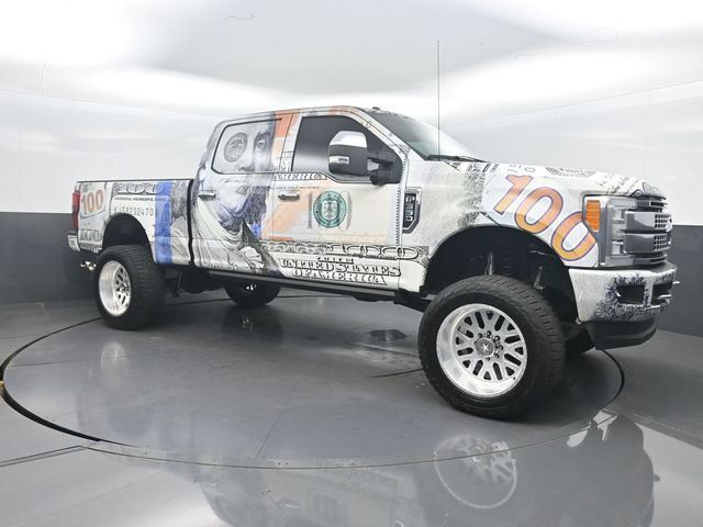 2018 Ford Super Duty F-350 SRW Platinum - 23011168 - 32