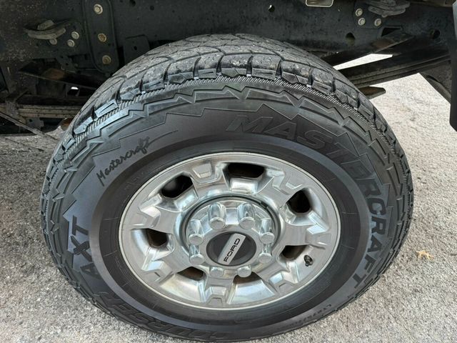 2018 Ford Super Duty F-350 SRW XL 4WD Crew Cab 8' Box - 22948198 - 9