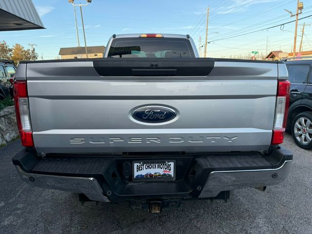2018 Ford Super Duty F-350 SRW XL 4WD Crew Cab 8' Box - 22948198 - 10
