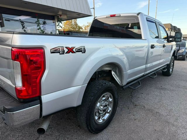 2018 Ford Super Duty F-350 SRW XL 4WD Crew Cab 8' Box - 22948198 - 12