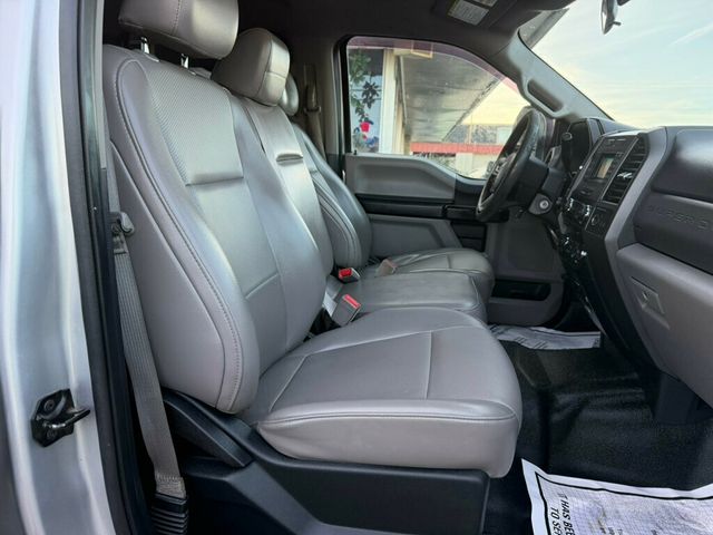 2018 Ford Super Duty F-350 SRW XL 4WD Crew Cab 8' Box - 22948198 - 16