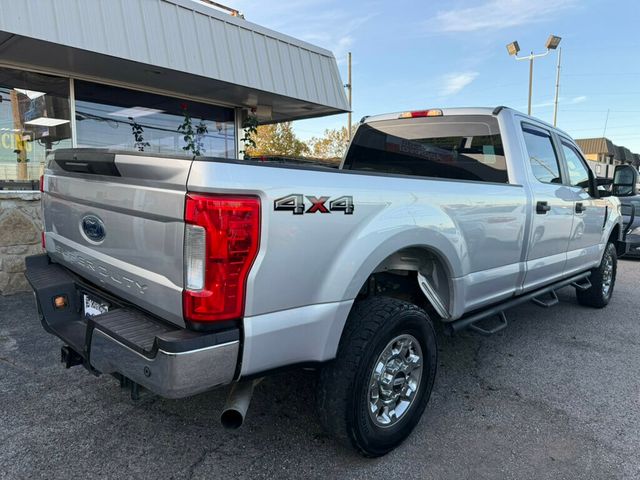 2018 Ford Super Duty F-350 SRW XL 4WD Crew Cab 8' Box - 22948198 - 2