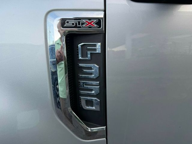 2018 Ford Super Duty F-350 SRW XL 4WD Crew Cab 8' Box - 22948198 - 7