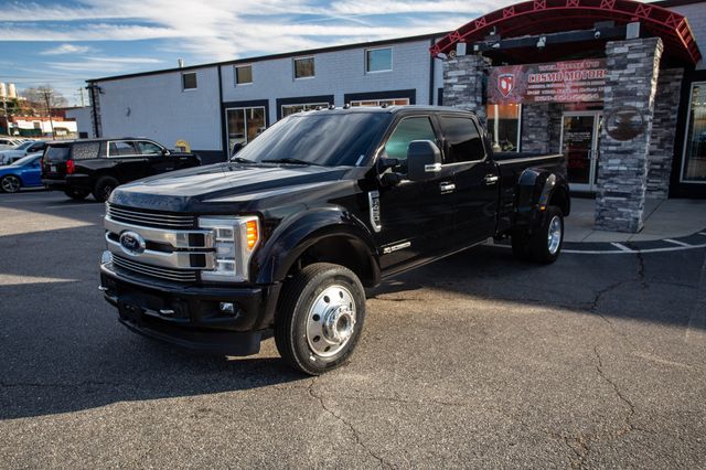 2018 Ford Super Duty F-450 DRW Limited 4WD Crew Cab 8' Box - 22968103 - 1