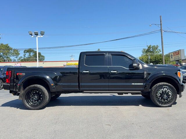 2018 Ford F-450 Limited photo 16