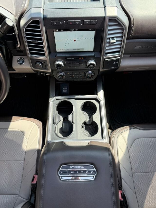 2018 Ford F-450 Limited photo 23