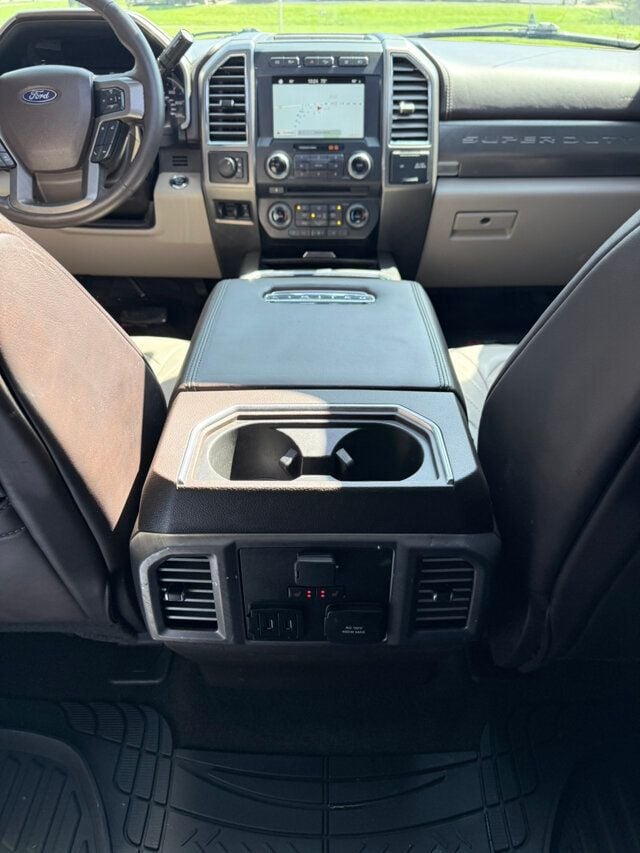 2018 Ford F-450 Limited photo 38