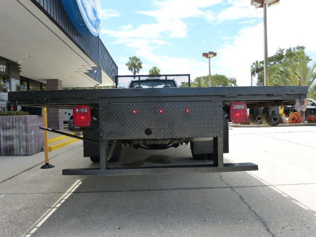 2018 Ford Super Duty F-550 DRW 6.8L V10 GAS*XL**2WD*205" WB*RARE FIND IN AN 18FT. FLATBED! - 22897709 - 12