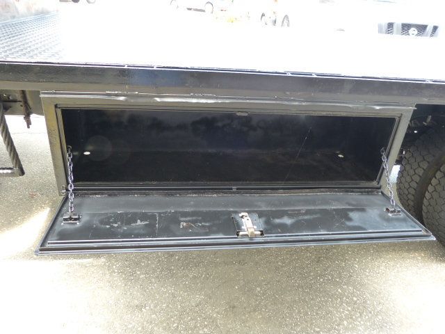 2018 Ford Super Duty F-550 DRW 6.8L V10 GAS*XL**2WD*205" WB*RARE FIND IN AN 18FT. FLATBED! - 22897709 - 15