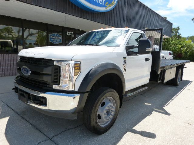 2018 Ford Super Duty F-550 DRW 6.8L V10 GAS*XL**2WD*205" WB*RARE FIND IN AN 18FT. FLATBED! - 22897709 - 1