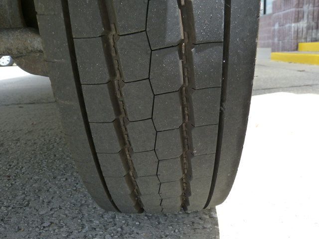 2018 Ford Super Duty F-550 DRW 6.8L V10 GAS*XL**2WD*205" WB*RARE FIND IN AN 18FT. FLATBED! - 22897709 - 29