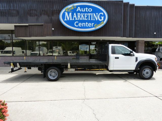 2018 Ford Super Duty F-550 DRW 6.8L V10 GAS*XL**2WD*205" WB*RARE FIND IN AN 18FT. FLATBED! - 22897709 - 3