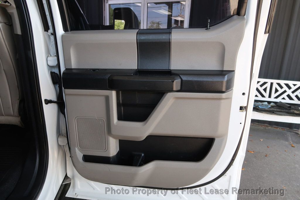 2018 Ford Super Duty F-550 DRW F550SD 2WD Crew Cab 11' Utility DRW - 23014765 - 22