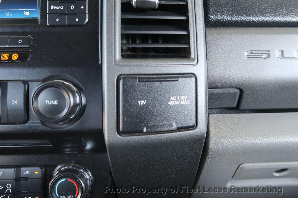 2018 Ford Super Duty F-550 DRW F550SD 2WD Crew Cab 11' Utility DRW - 23014765 - 32