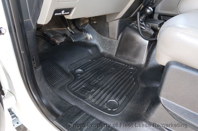 2018 Ford Super Duty F-550 DRW F550SD 4WD Crew Cab 10' Flatbed - 22954747 - 11