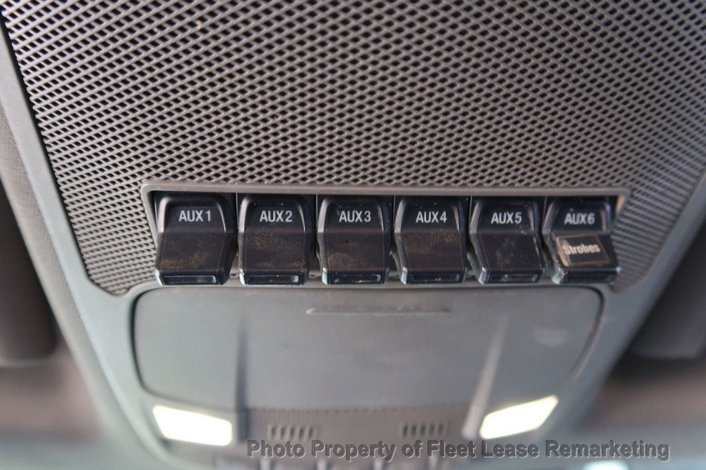 2018 Ford Super Duty F-550 DRW F550SD 4WD Crew Cab 10' Flatbed - 22954747 - 35