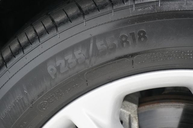 2018 Ford Taurus SE FWD - 22821000 - 23