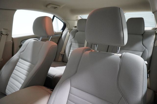 2018 Ford Taurus SE FWD - 22821010 - 9