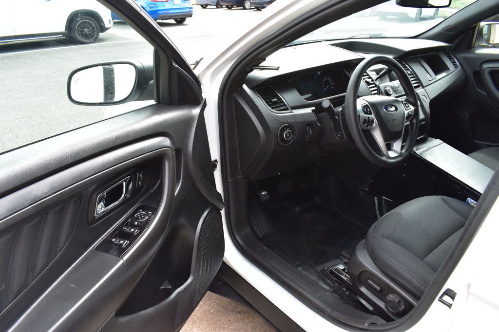 2018 Ford Taurus SEL AWD - 23087890 - 13